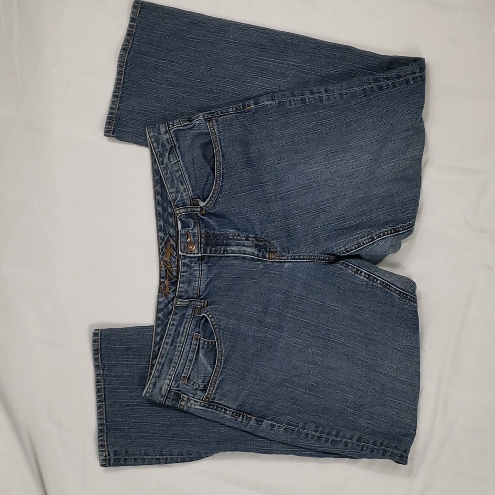 Tommy Hilfiger mid-high rise boyfriend jeans . Medium wash. Size 16.